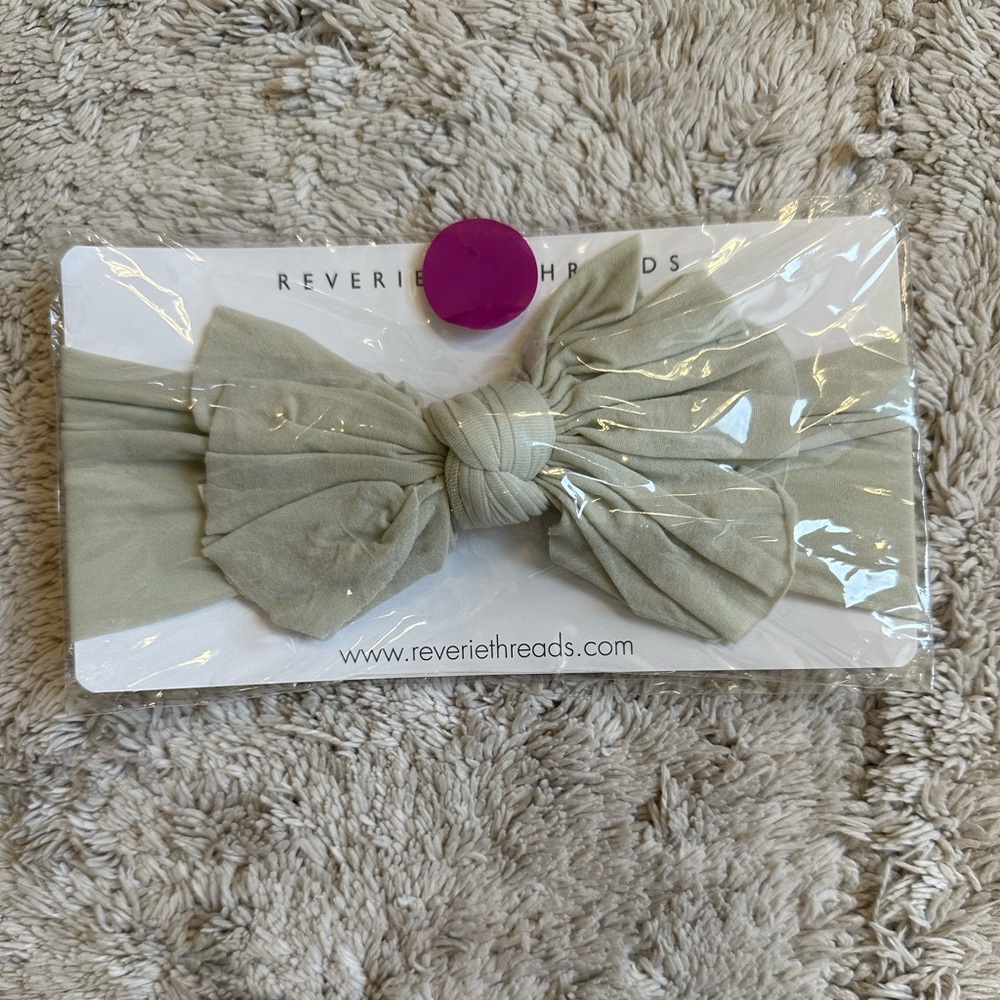 NWT Reverie Threads Hot Mess Headband in Gray